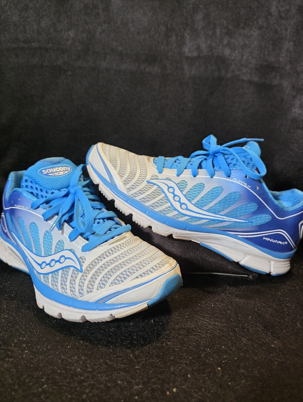 Saucony Women's Blue and White Running Shoes Size 9